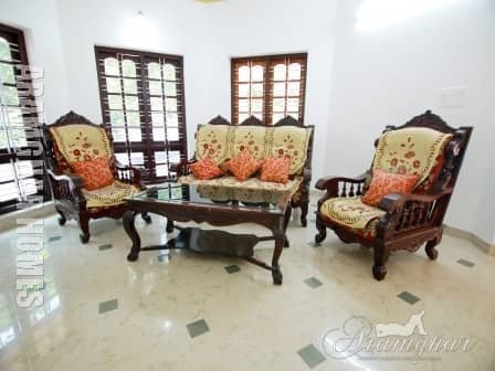 holiday home in chingavanam