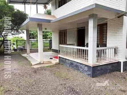 1 month rental house in kumaranalloor