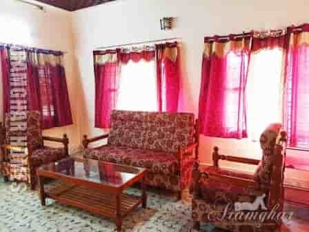 daily rentals near Aithousa Convention Centre