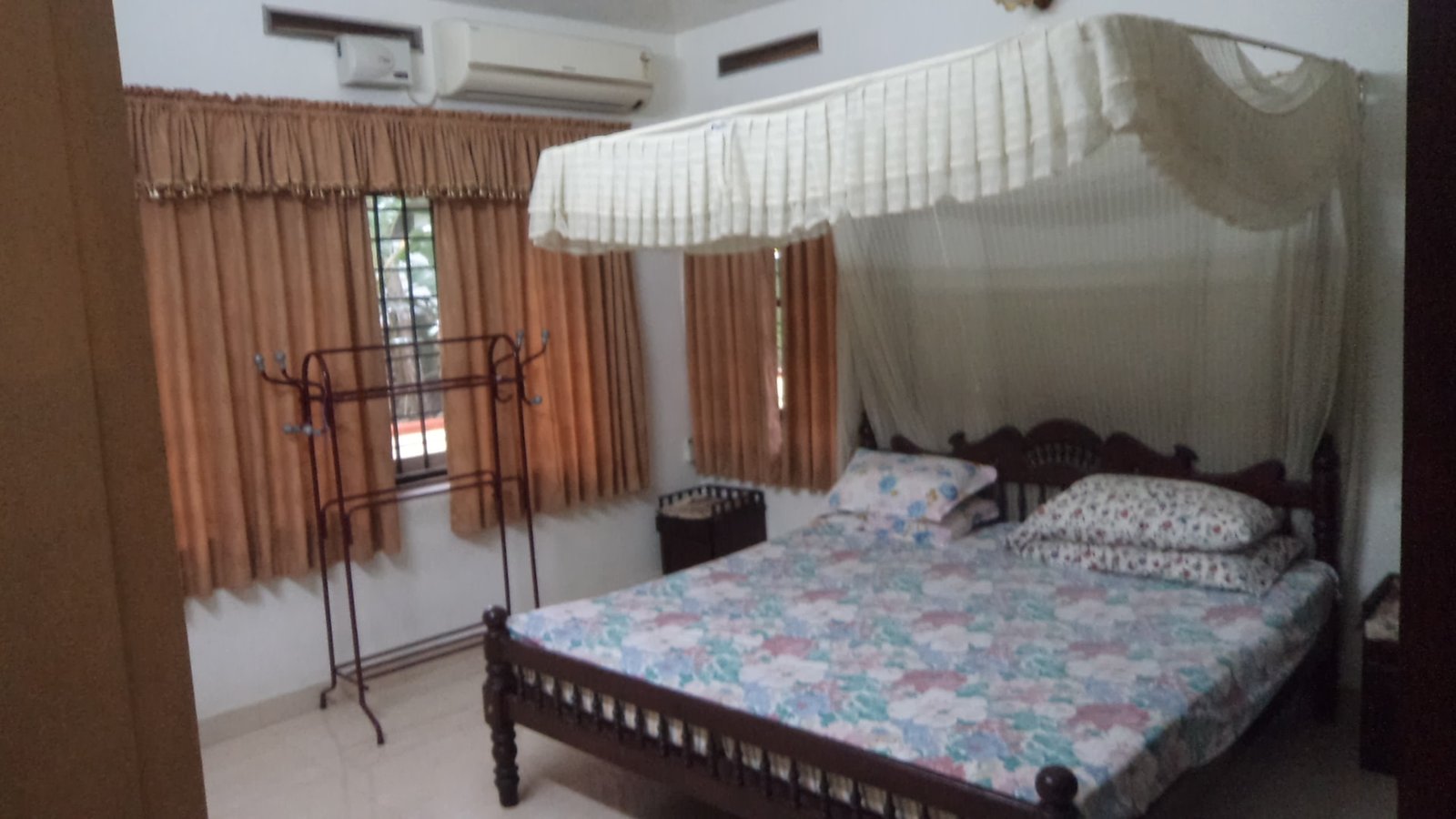 3 bedroom furnished villa for short term rent in kottayam