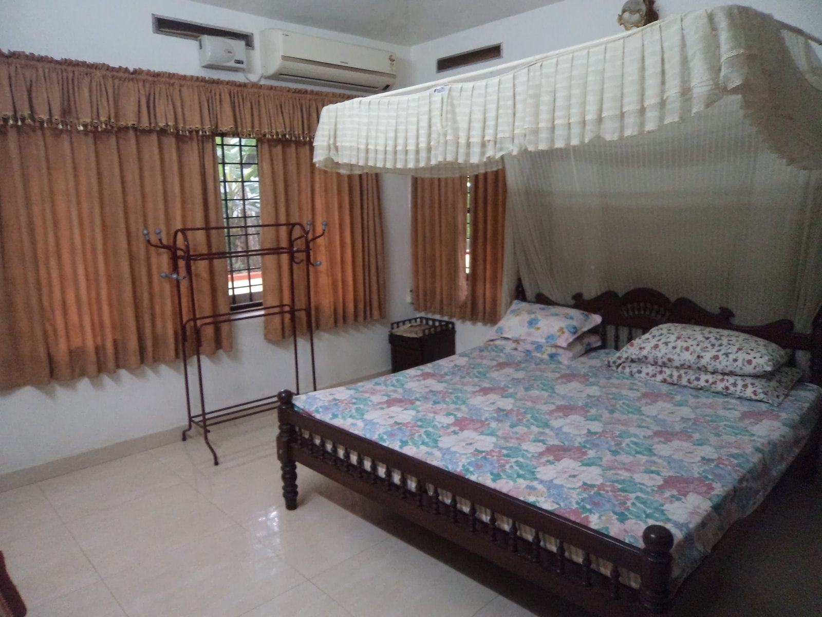 3 bedroom furnished villa for short term rent in kottayam