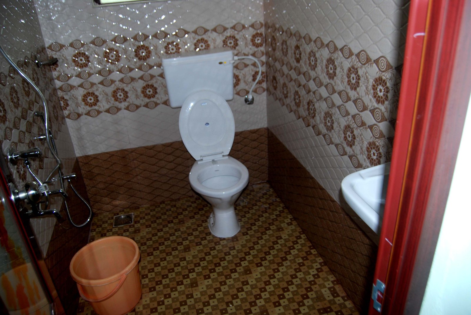2 bedroom ac house for short stay in chingavanam, kottayam