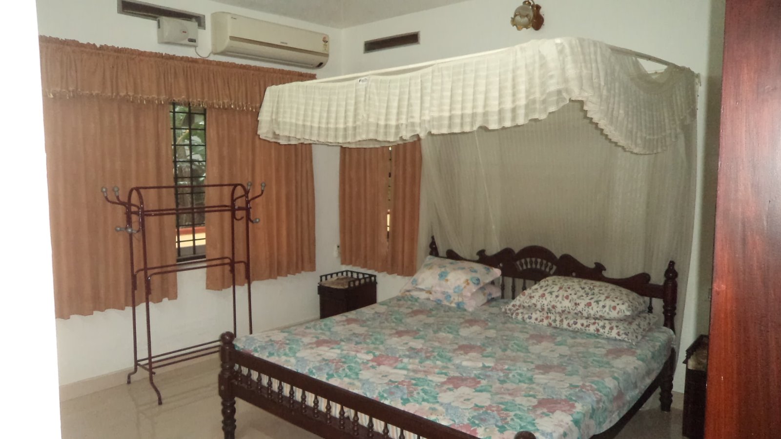 3 bedroom furnished villa for short term rent in kottayam